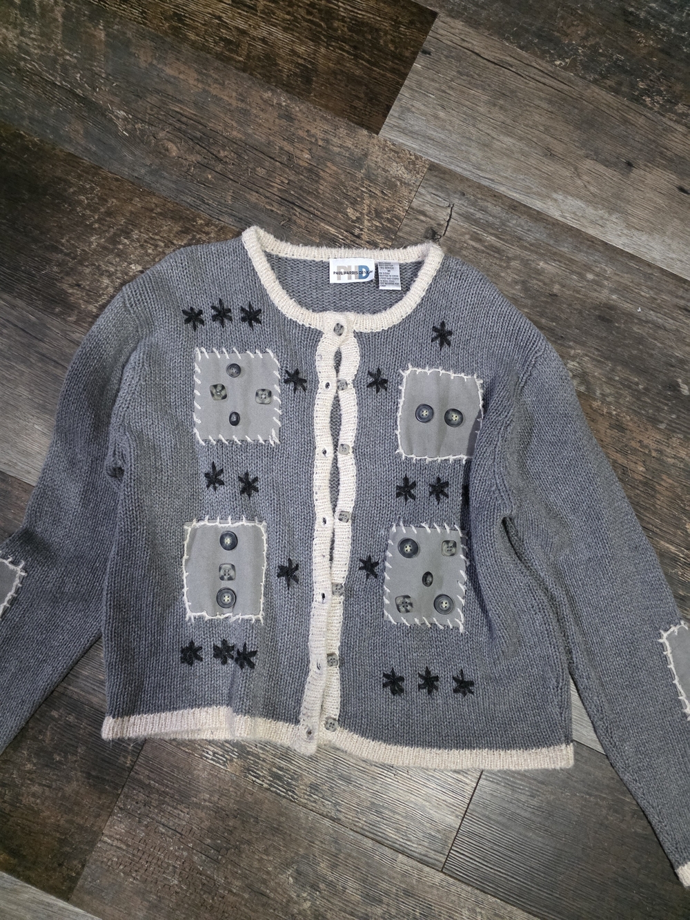 Women’s Gray & Cream Button-Front Patch Pocket Cardigan